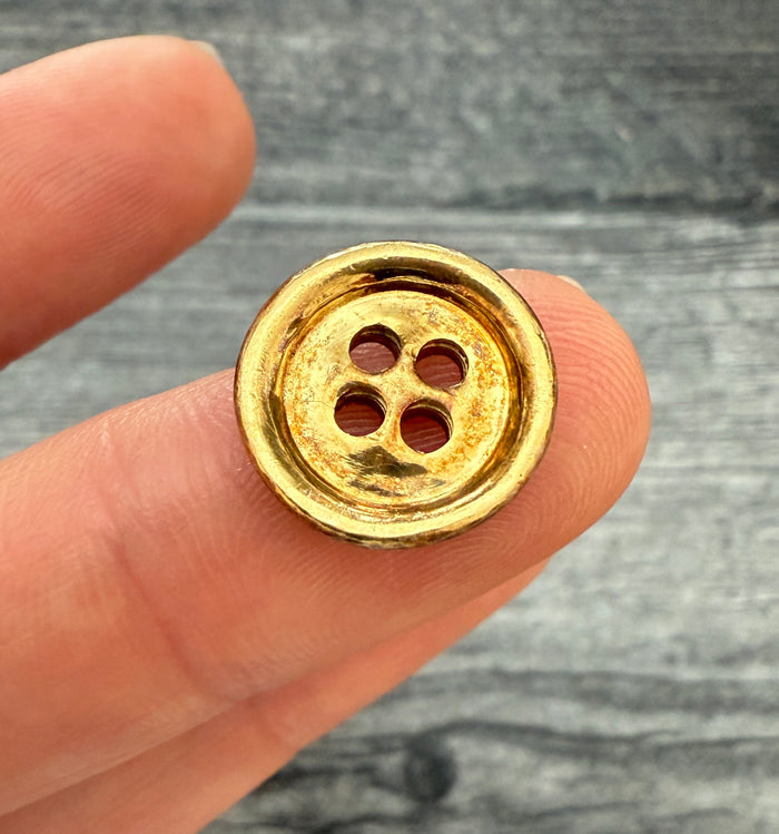 Vintage 18K Gold Button