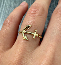 Anchor Twist Band in 14K Gold