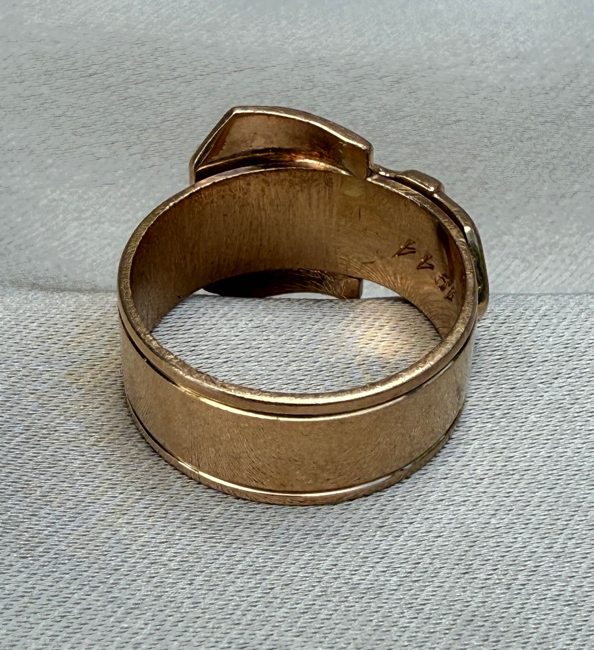 Retro 14K Gold Buckle Ring