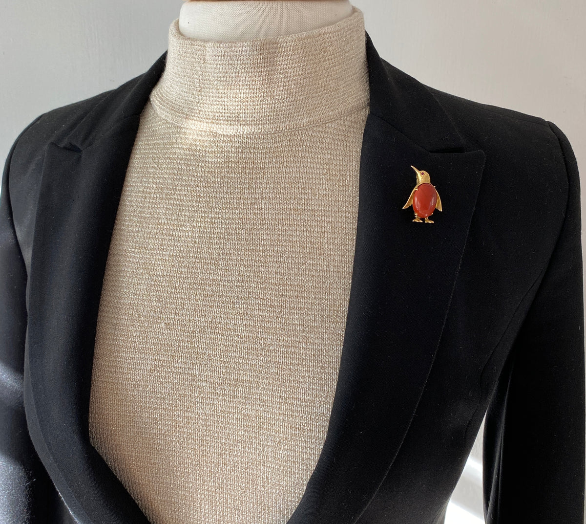 Vintage 18K Gold and Jasper Penguin Brooch, Italian Bird Pin