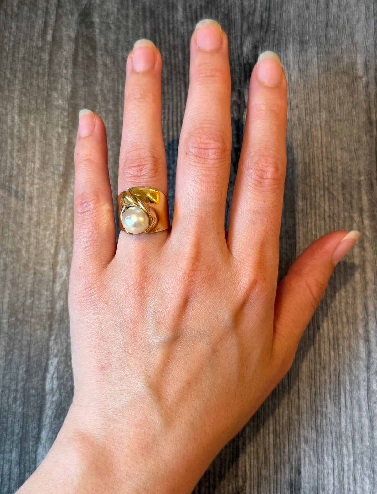 Brutalist Pearl and 18K Gold Wide Band, Ring Size 6 (I)