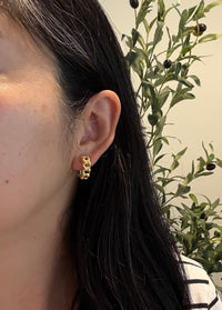 Curb Link 18K Gold Huggie Earrings (I)