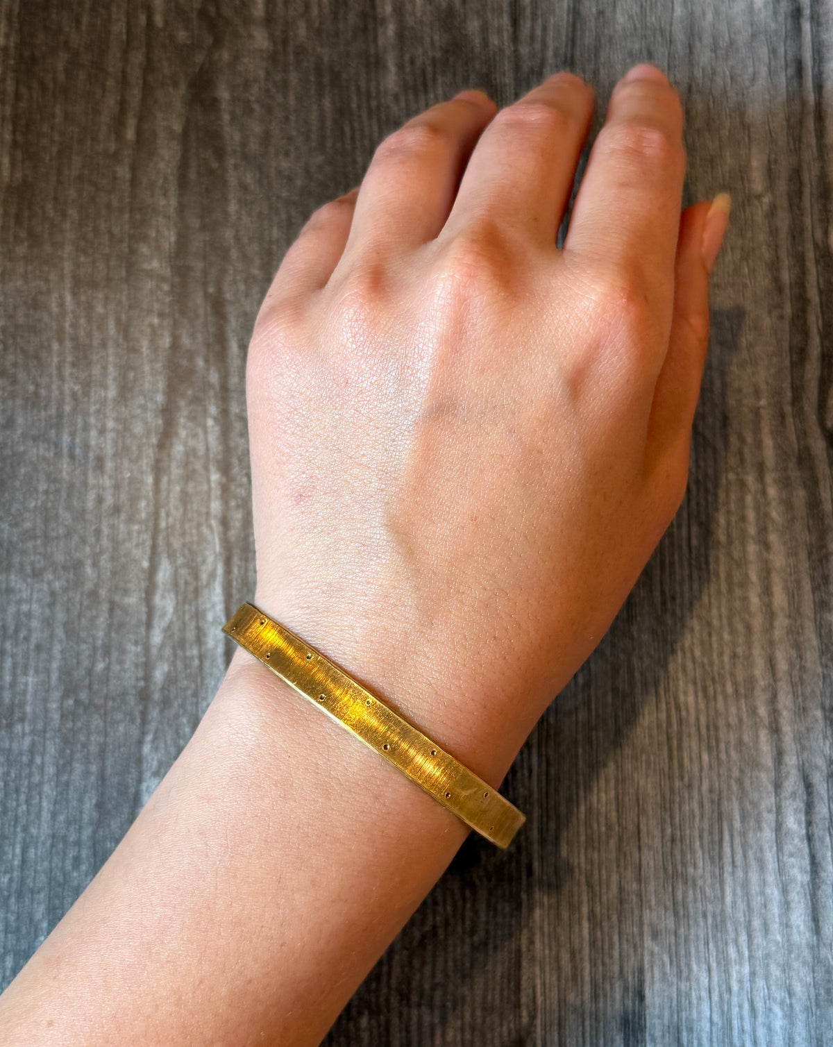 Vintage 18K Gold Flat Edge Bangle (I)