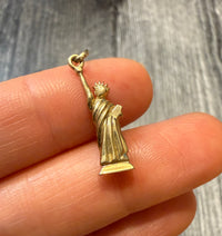 Statue Of Liberty NYC 14K Gold Charm (F)