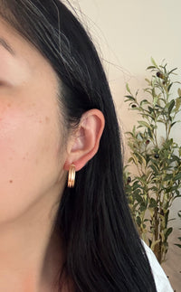 Lightweight 14K Gold Ribbed Hoop Earrings