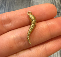 Twist Italian Horn Charm in 14K Gold