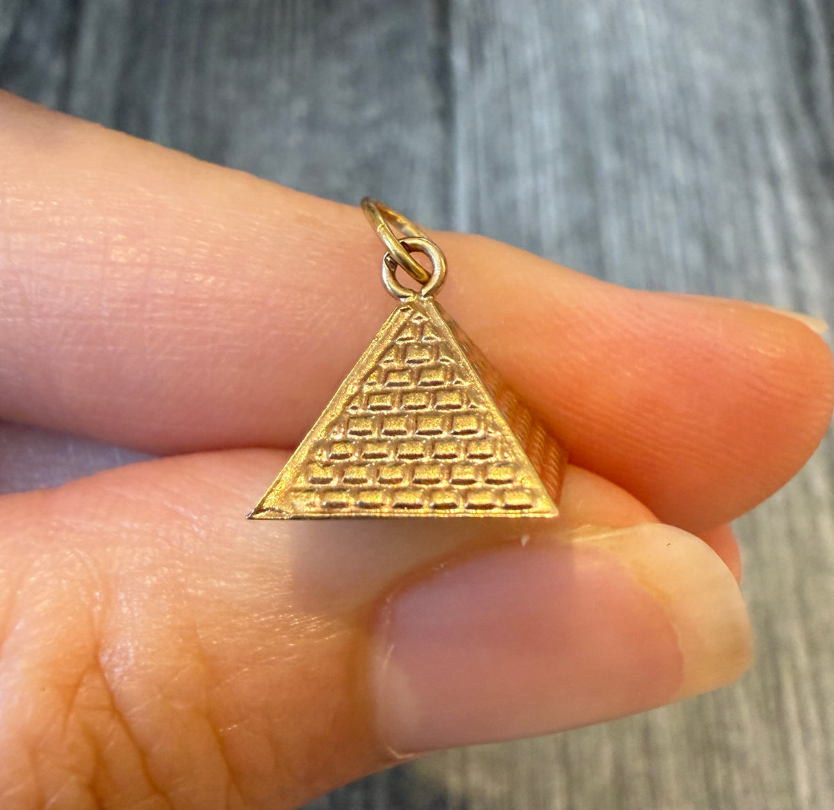 Egyptian Pyramid Charm in 18K Gold