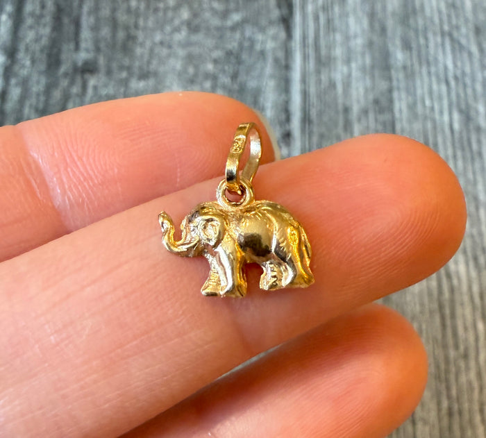 Puffy 18K Gold Elephant Charm (S)