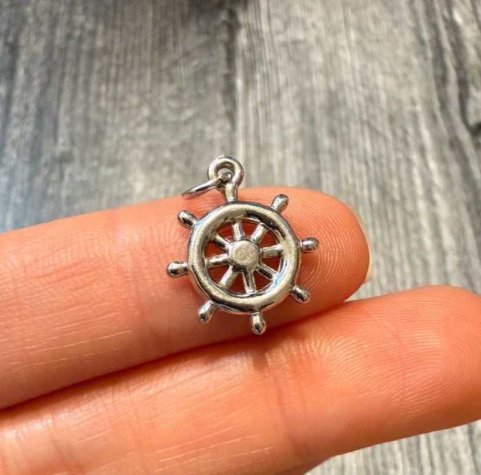 Ship Wheel Charm in 14K White Gold (S)