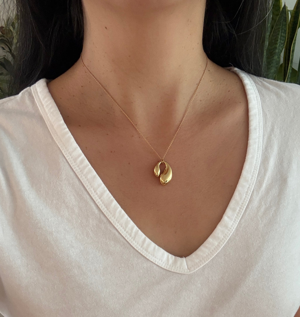 Tiffany & Co Elsa Peretti Drip Necklace in 18K Gold, 17” Long