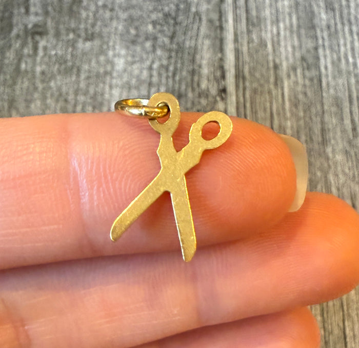 Small 18K Gold Scissor Charm