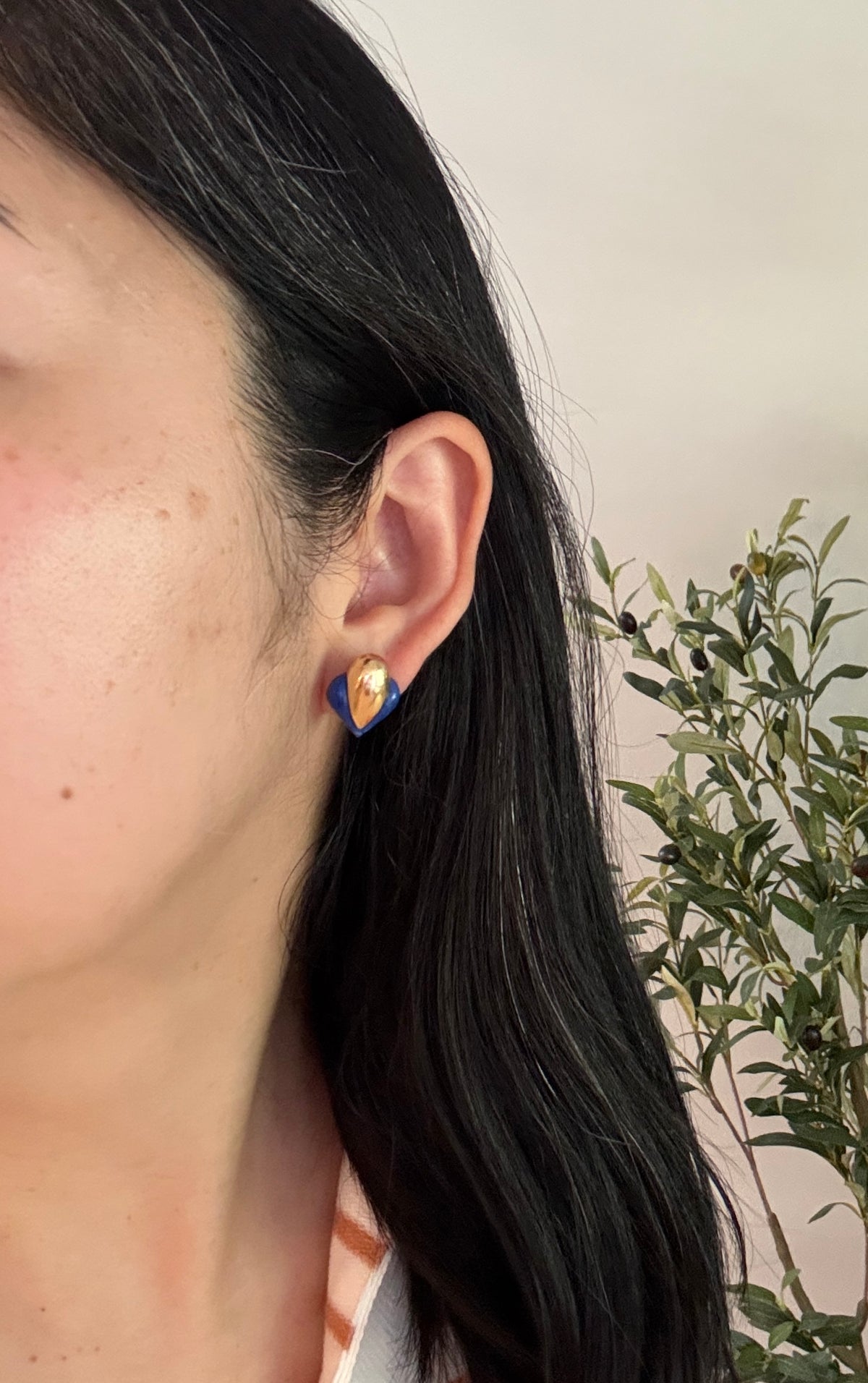 Modernist Carved Lapis and 18K Gold Pear Shaped Earrings (H)