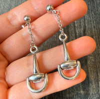 Horsebit Dangling 14K White Gold Earrings (I)