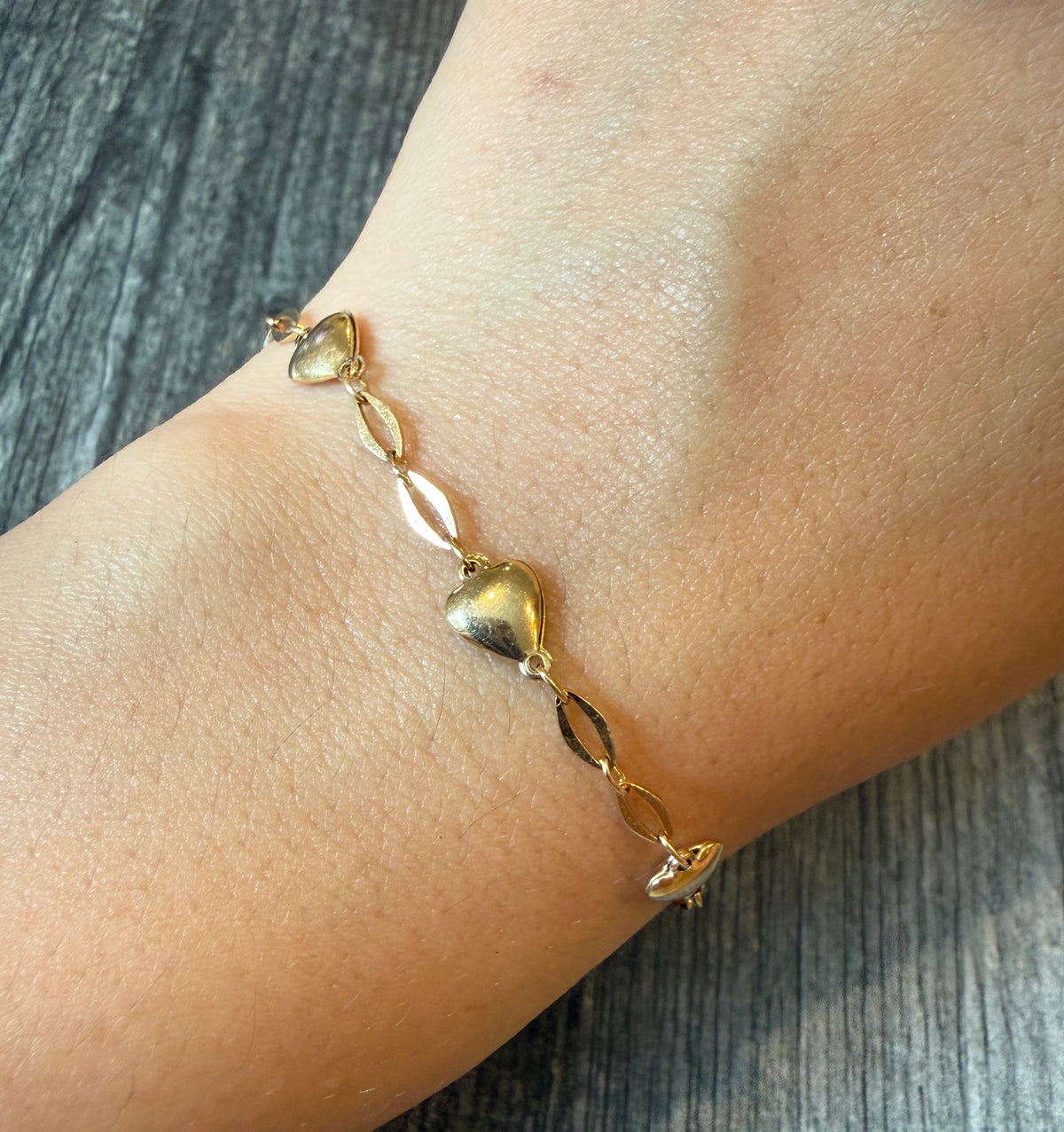 Lightweight Puffy Heart Link Bracelet in 14K Gold, 7.5" Long (M)