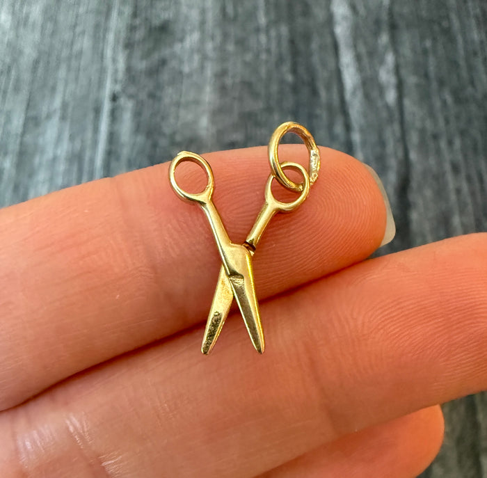 Movable 14K Gold Scissors Charm