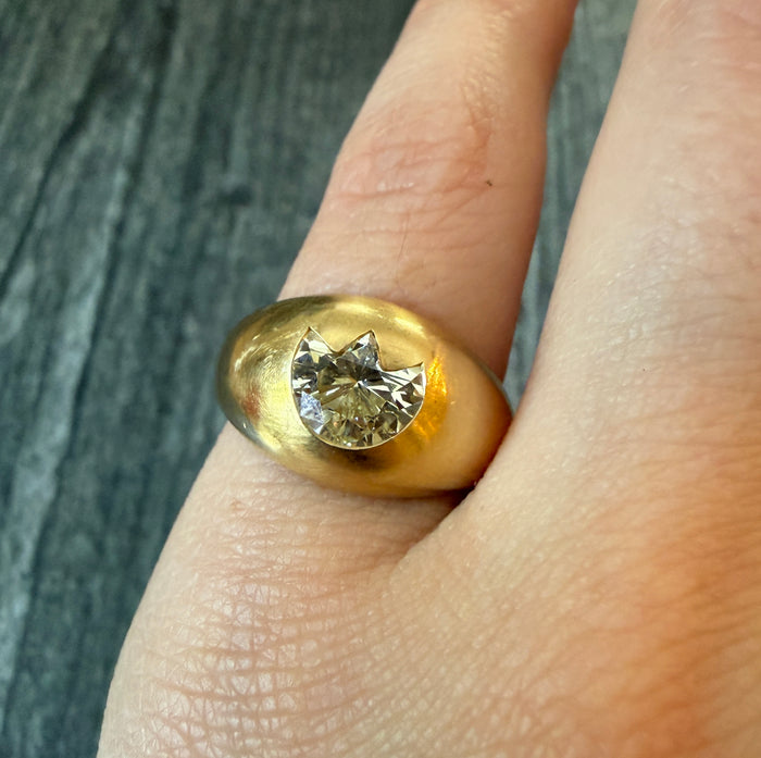1.4 Carat Tulip Diamond and 18K Gold Signet Ring (W)