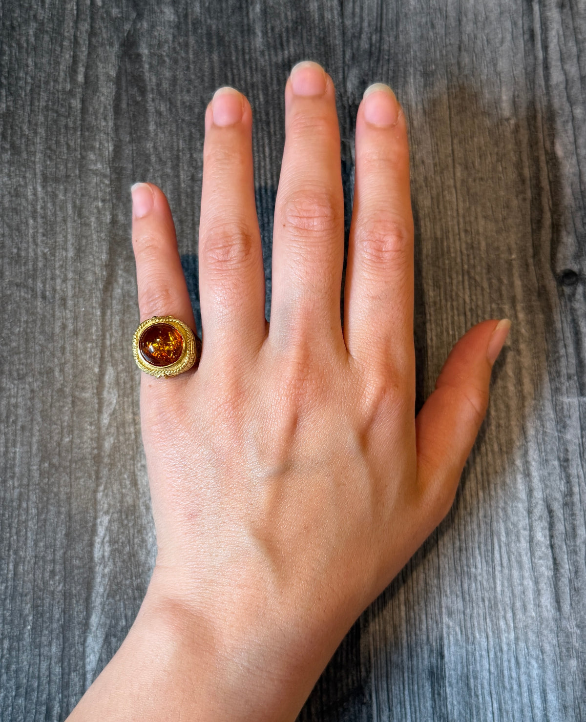 Archaeological Revival Style Amber and 18K Gold Ring (I)
