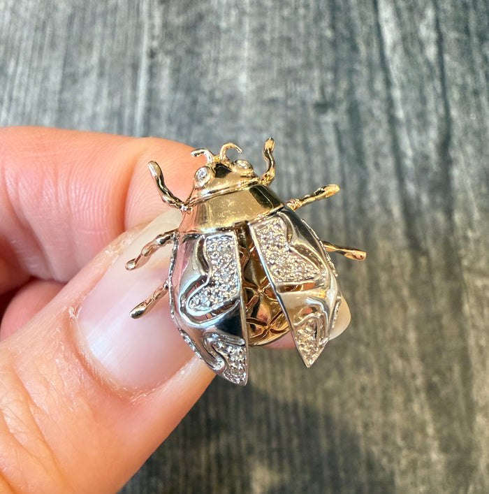 Diamond Ladybug Pin in 14K Gold (I)