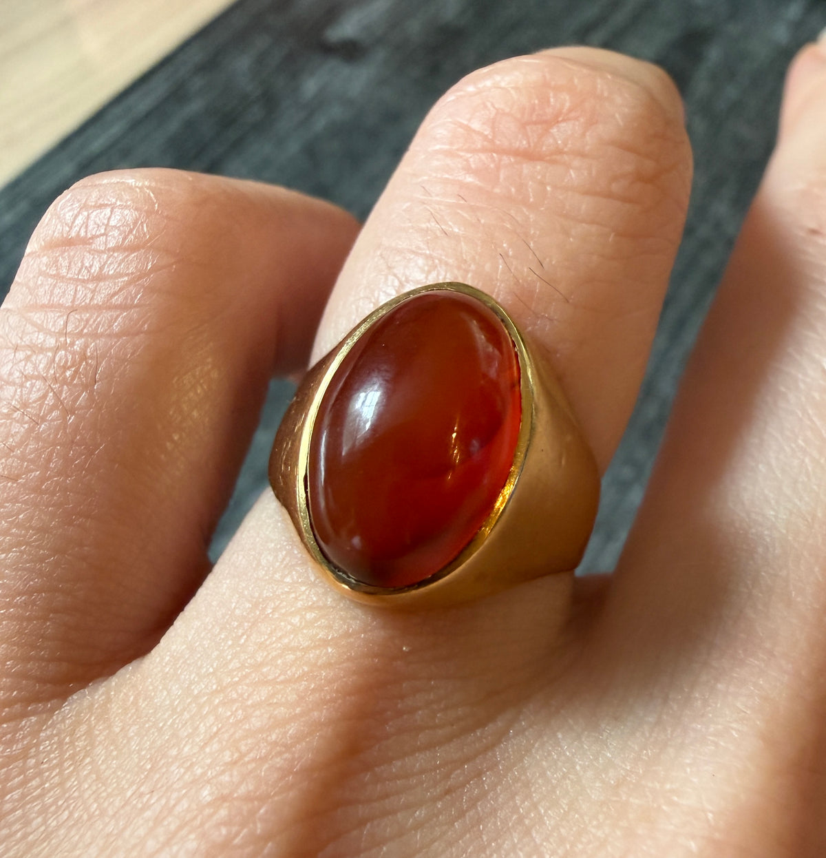 Glowing Carnelian Signet Ring in 18K Gold