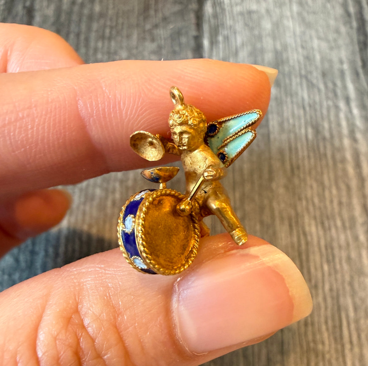 Vintage Enamel Cherub Playing Drums and Cymbals in 18K Gold (M)