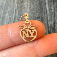 New York Apple Charm in 14K Gold