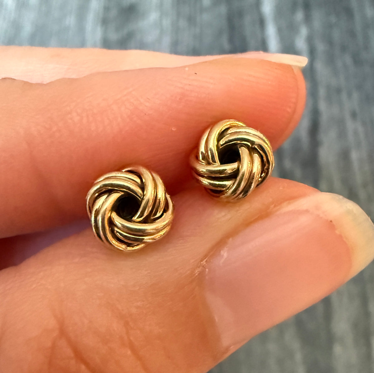 Small Love Knot Stud Earrings in 14K Gold