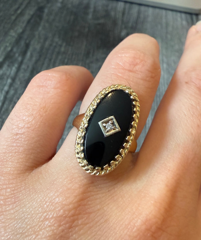 Oval Onyx and Diamond Plaque Ring in 14K Gold