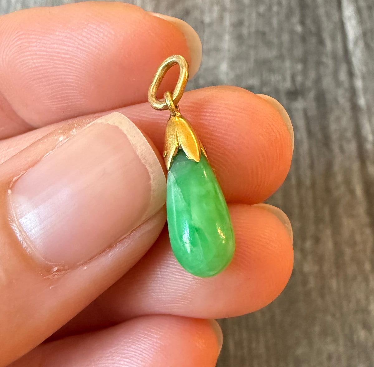 Teardrop Chrysoprase and 14K Gold Charm (S)