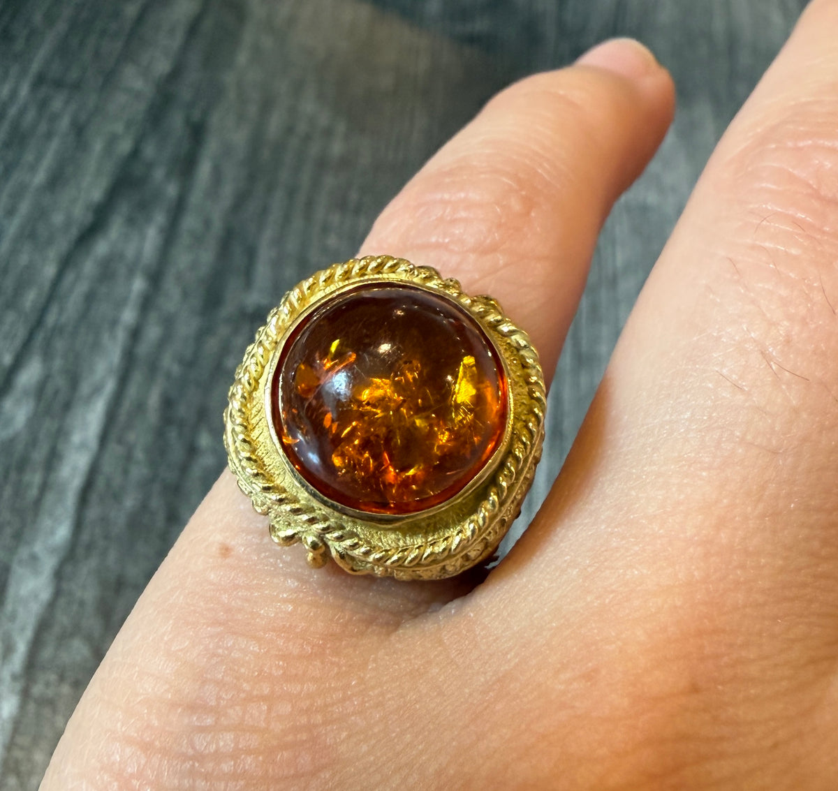 Archaeological Revival Style Amber and 18K Gold Ring (I)