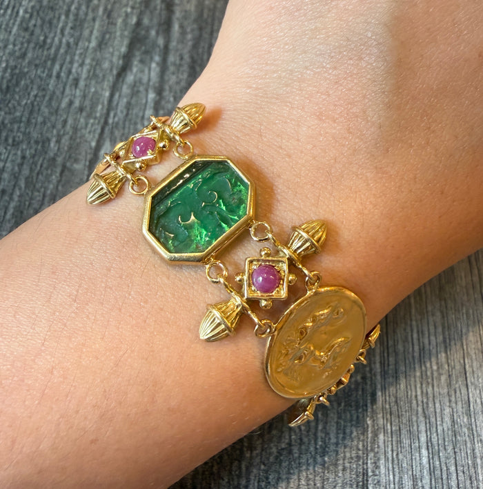 Tagliamonte Venetian Intaglio Glass and Ruby Bracelet in 18K Gold (I)