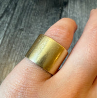 Wide Vintage 18K Gold Cigar Band, Size 6.25