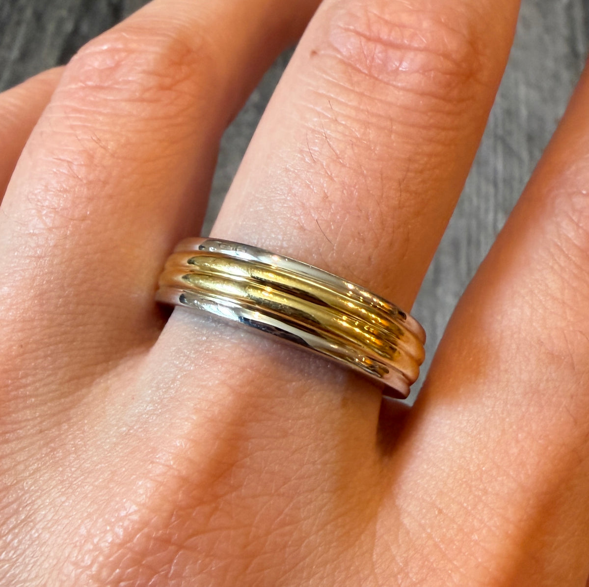 Ribbed Platinum and 18K Gold Band, Size 10.5 (I)