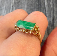 Scalloped Jade and 14K Gold Ring
