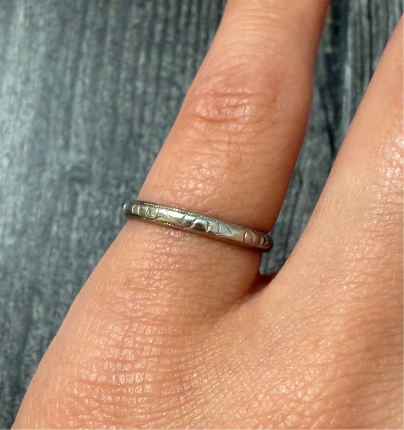 Art Deco Platinum Etched Band, Ring Size 4.75