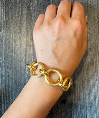 Large Circular Link 14K Gold Florentine Finish Bracelet (I)