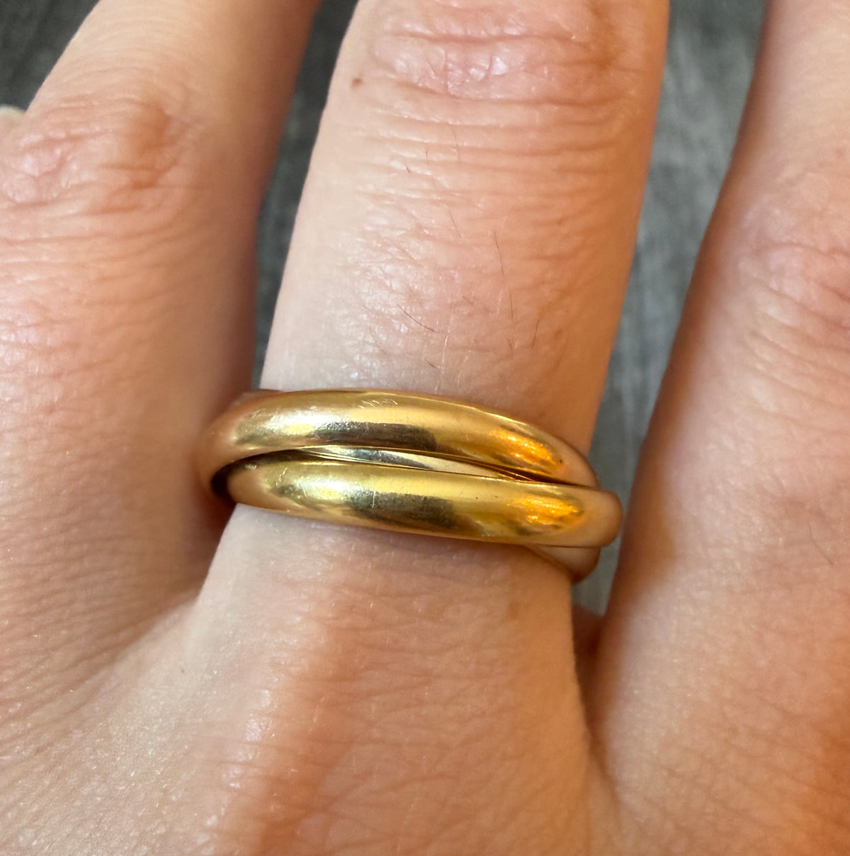 Cartier Trinity Rolling Ring in 18K Gold, Size 10 (H)