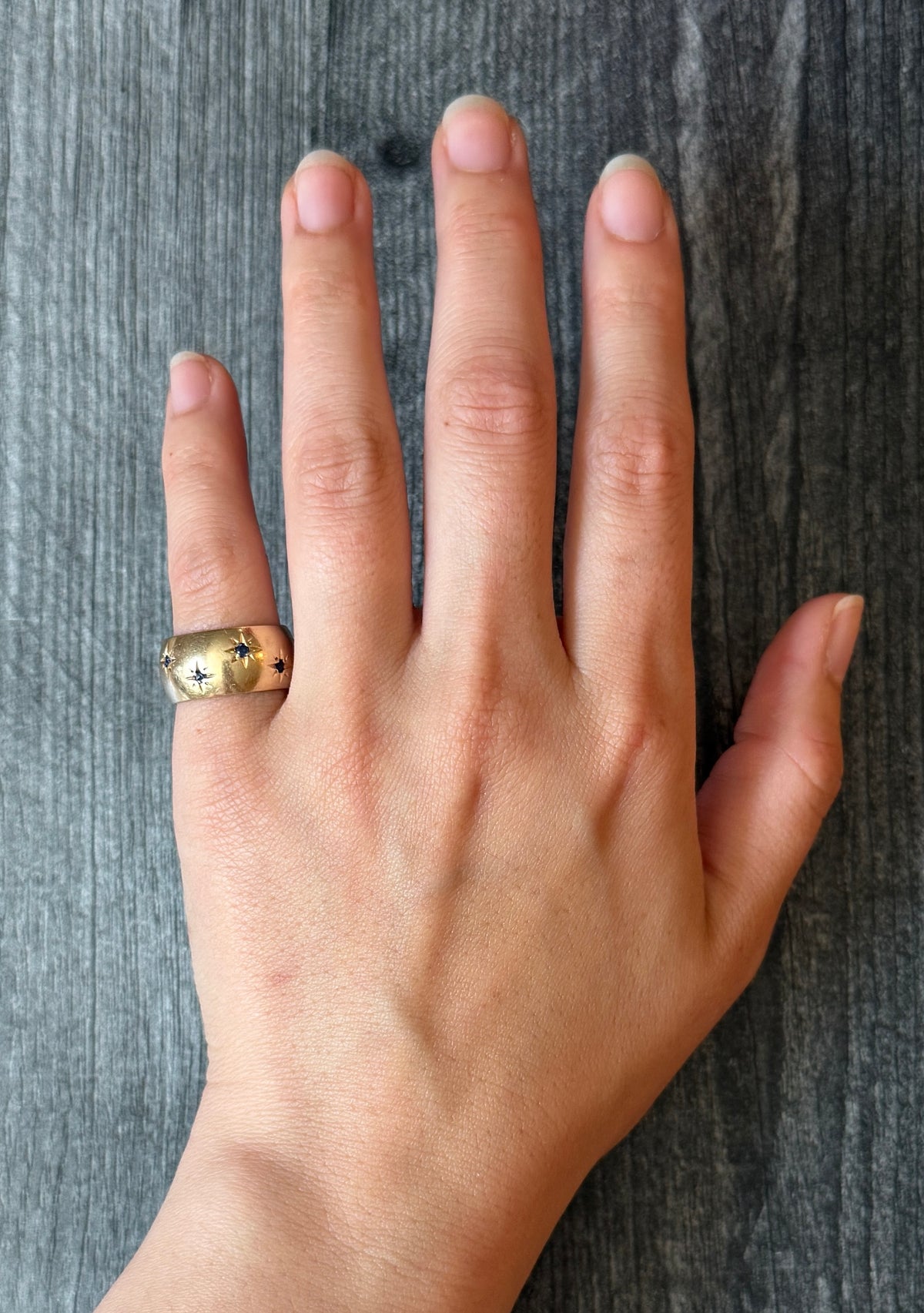 Midcentury Star Set Sapphire Band in 14K Gold, Size 6