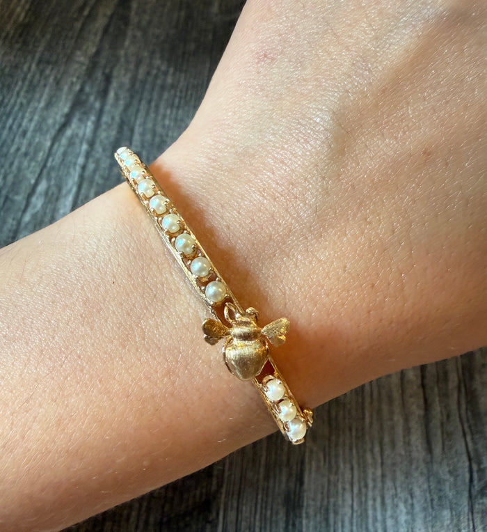 Vintage Bee Bangle Bracelet with Pearls in 14K Gold (I)