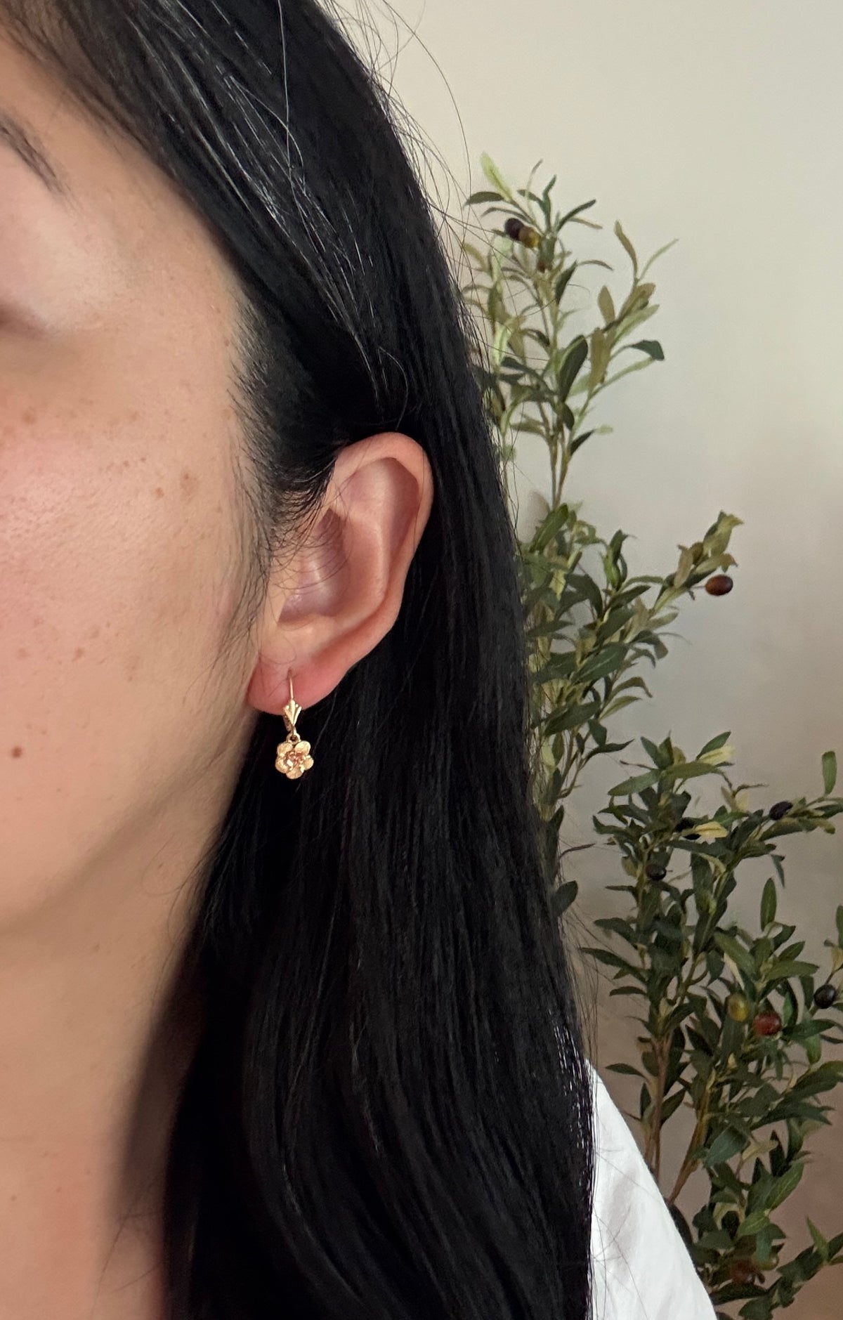 Dangling 14K Two Tone Gold Flower Earrings