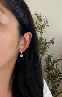 Dangling 14K Two Tone Gold Flower Earrings