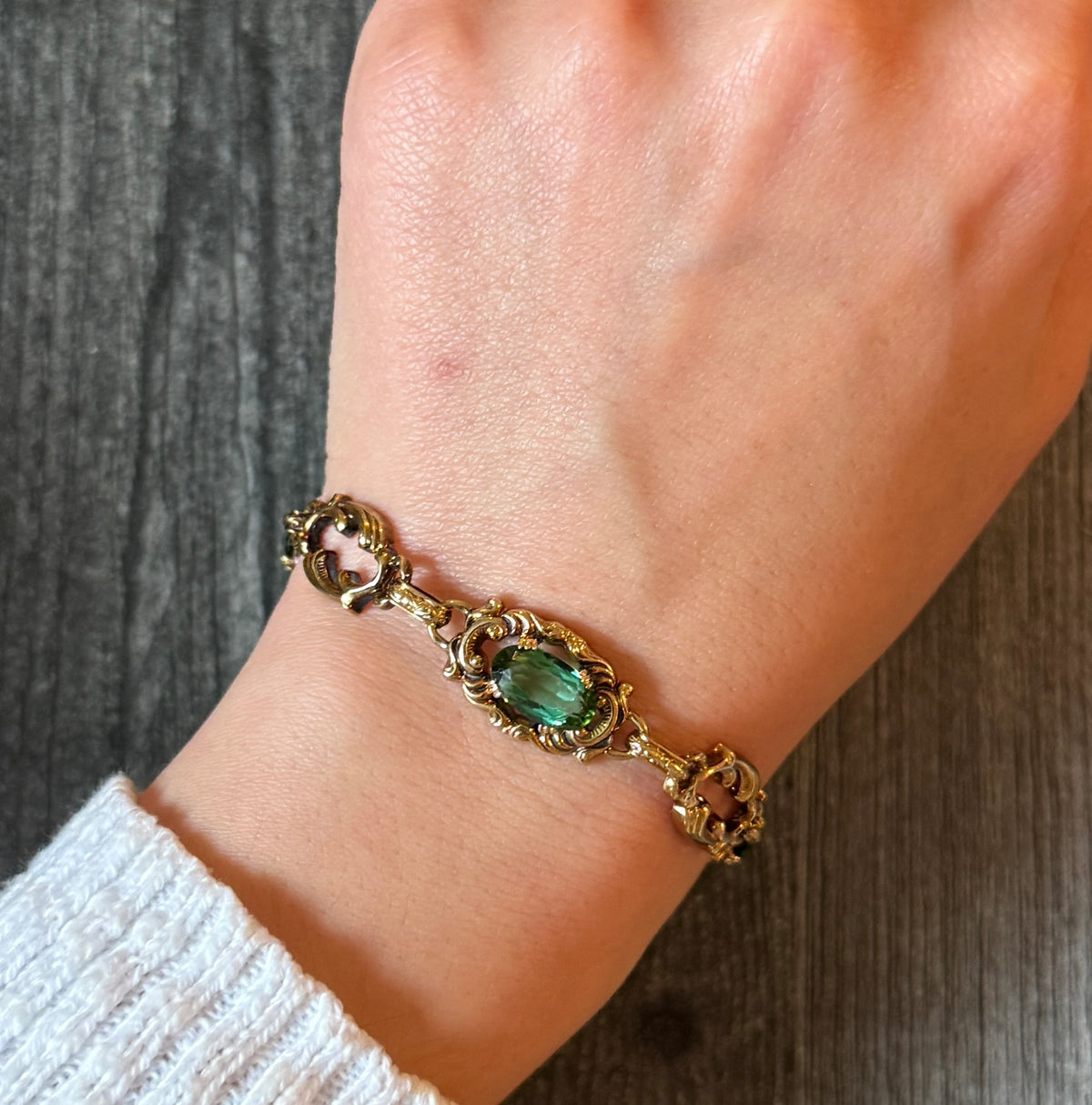 Vintage 14K Gold Scrolled Acanthus Leaf Bracelet with Synthetic Green Stones
