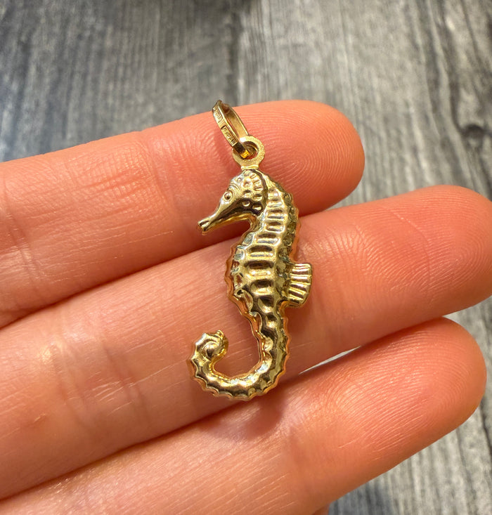 Puffy Seahorse Charm in 14K Gold
