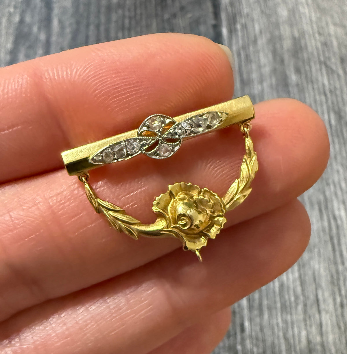 French Victorian 18K Gold and Diamond Flower Bar Pin
