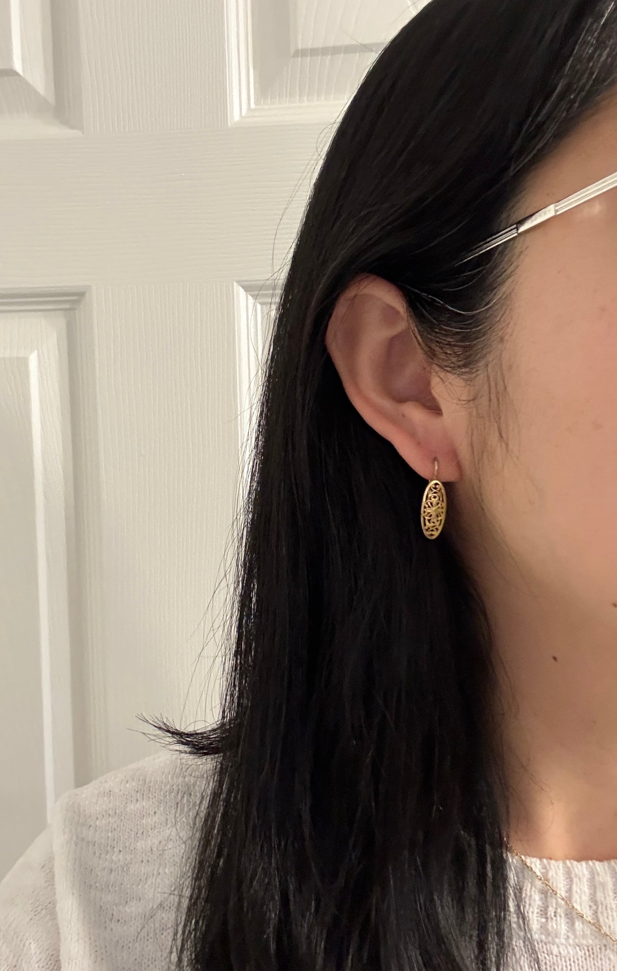 Floral Cutout Lozenge Shaped Dangle Earrings in 18K Gold