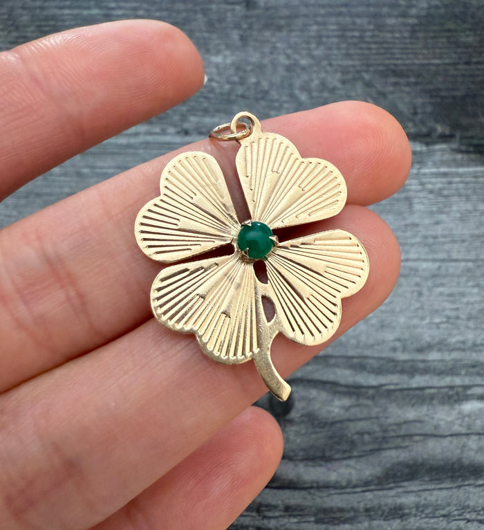 Vintage Engine Turned 14K Gold Clover Charm
