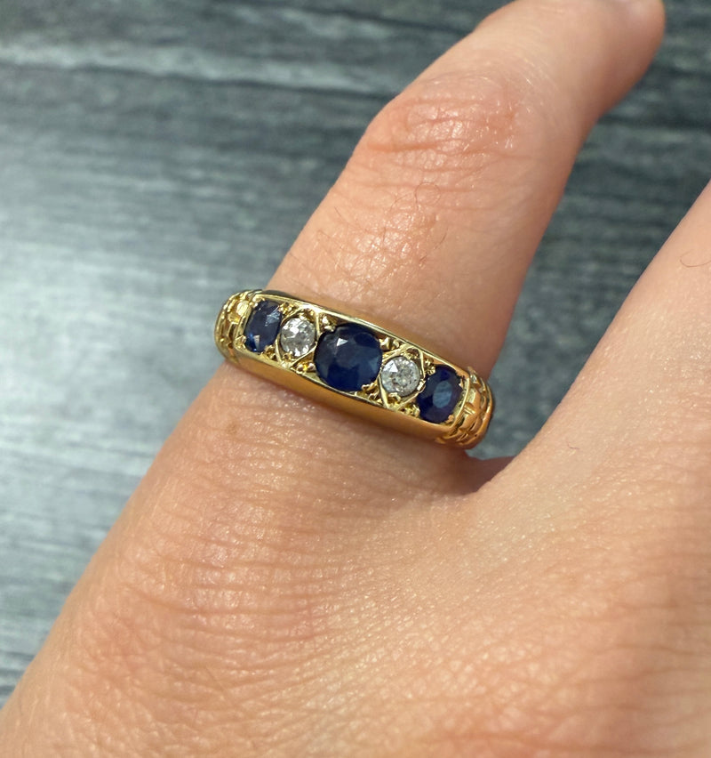 English Sapphire & Diamond Band in 18K Gold (S)
