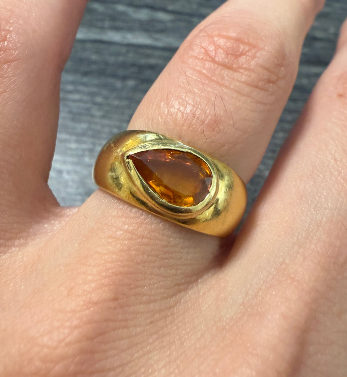 Vintage Pear Citrine and 18K Gold Wide Band