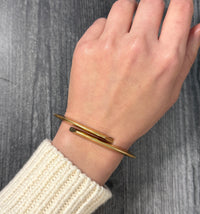 H.Stern 18K Gold Straight Edge Bypass Cuff Bracelet, 1/2