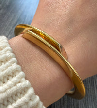 H.Stern 18K Gold Straight Edge Bypass Cuff Bracelet, 1/2