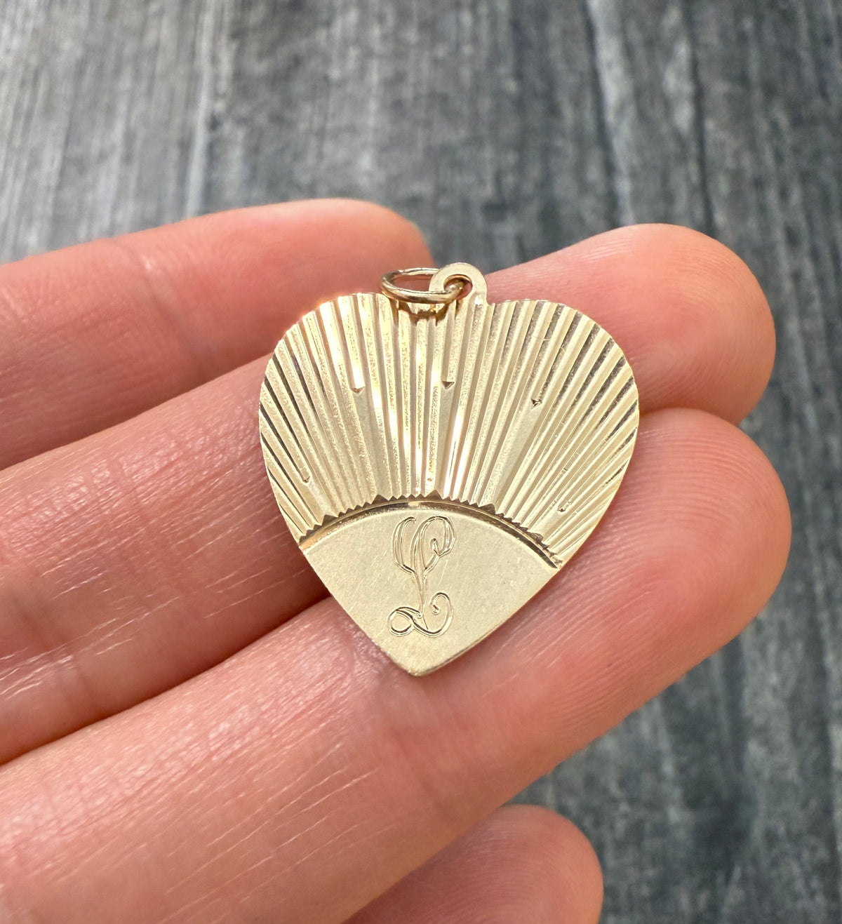 Vintage 14K Gold Engine Turned Heart Charm